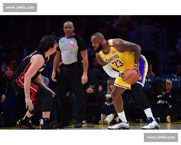 湖人对阵热火今日比赛录像回放詹姆斯领衔关键对决全程解析精彩